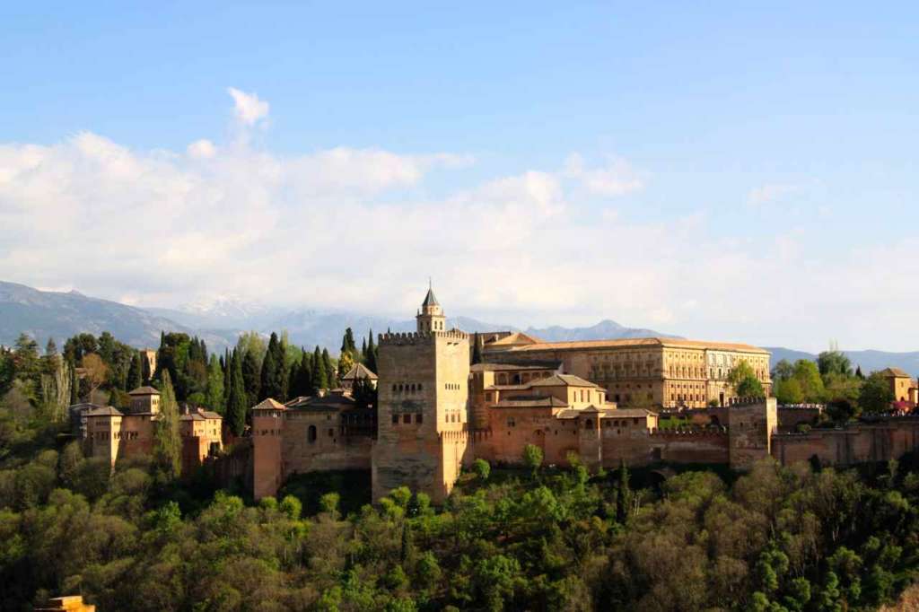 El Mirador de San Nicolás en el Albaicín (Granada)