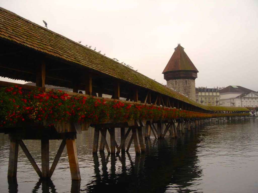 puente en Berna, Suiza. 10 curiosidades sobre Suiza.