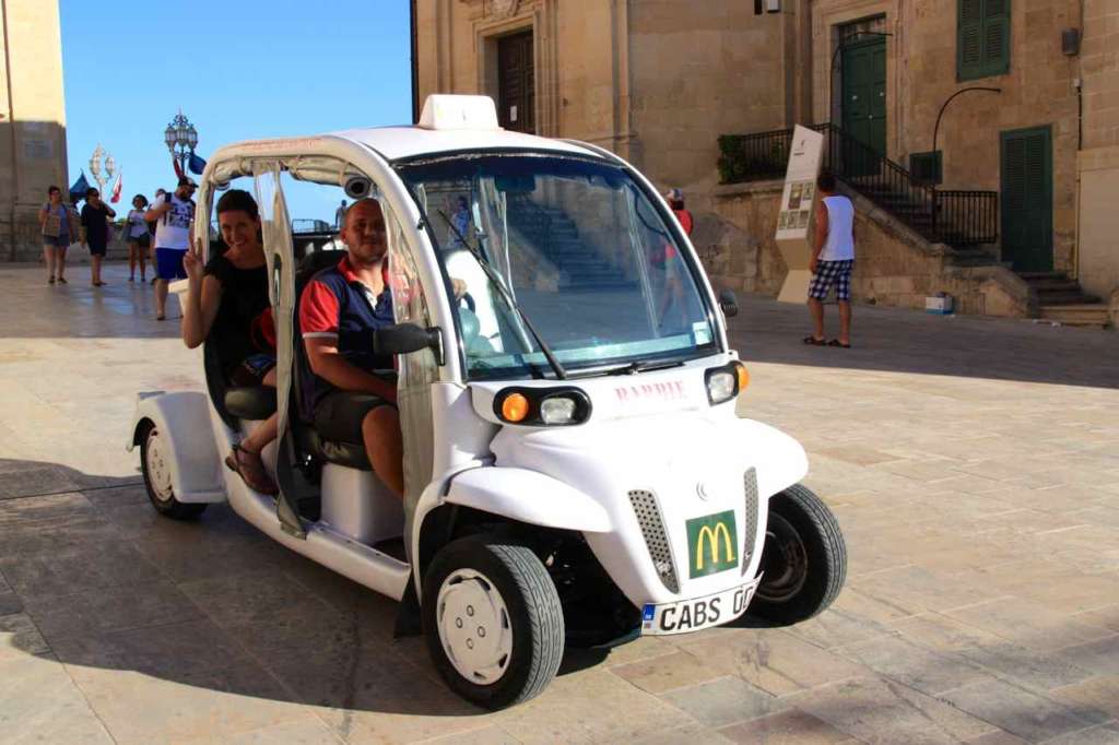 Justin, los Smart Cabs y La Valletta