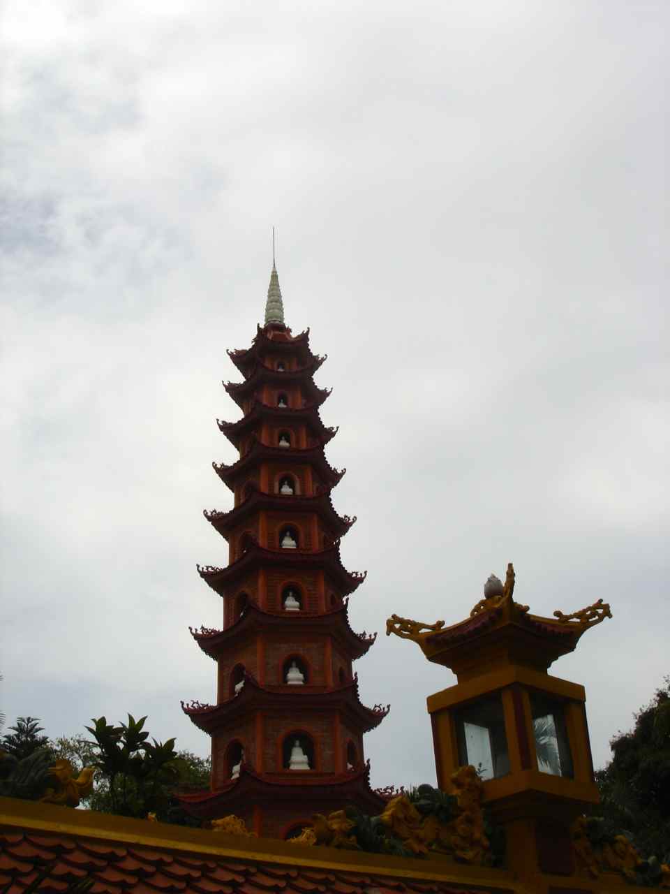 La Pagoda de Tran Quoc en Hanoi (Vietnam)